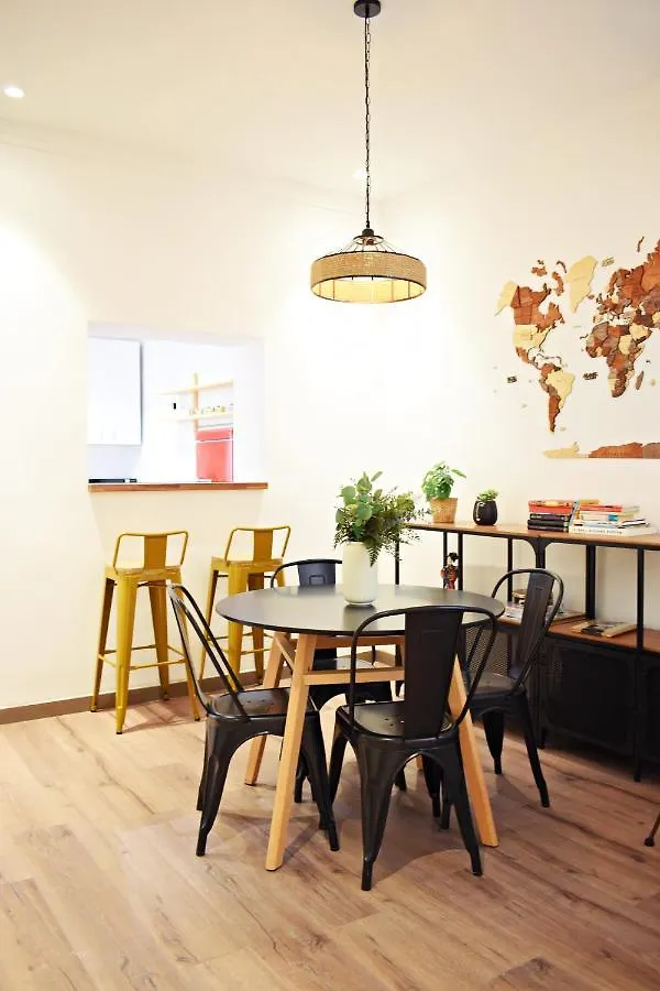 Apartamento Antares Edificio Centrico De 1800 Malaga