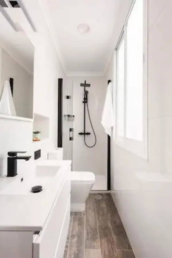 Apartamento Antares Edificio Centrico De 1800 Malaga Spain